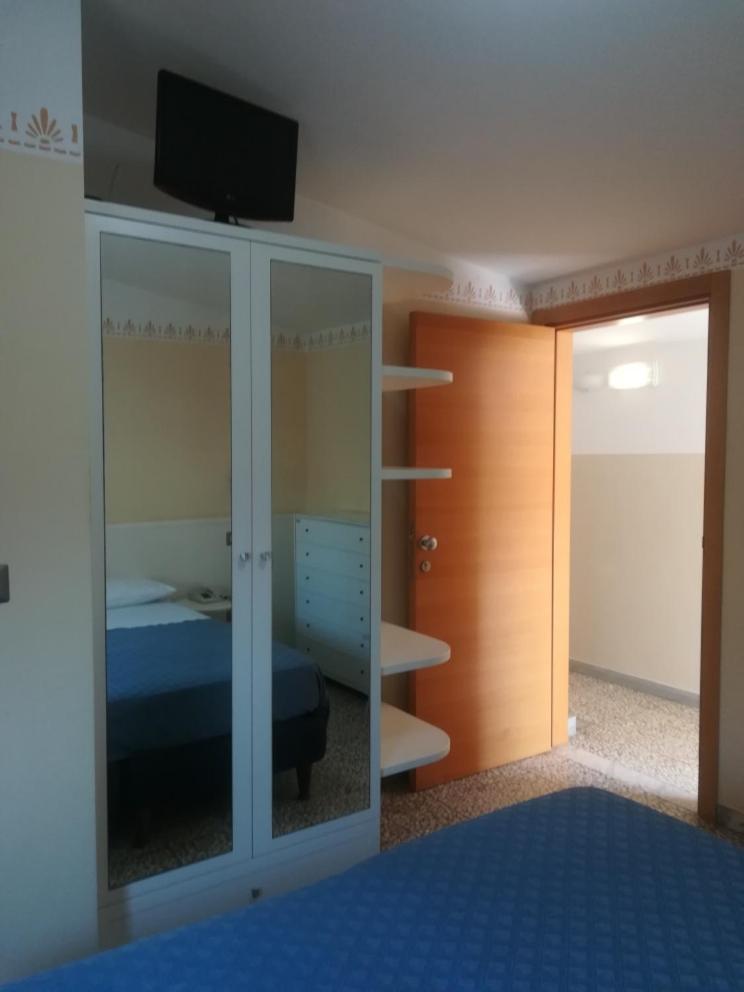 Hotel Centrale San Benedetto del Tronto Exterior foto